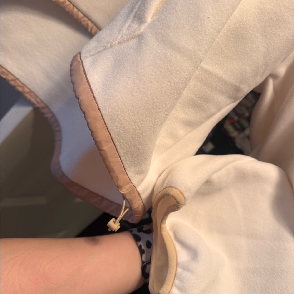 YITTY Cream Zip-Up Jacket - Picture 3 of 4